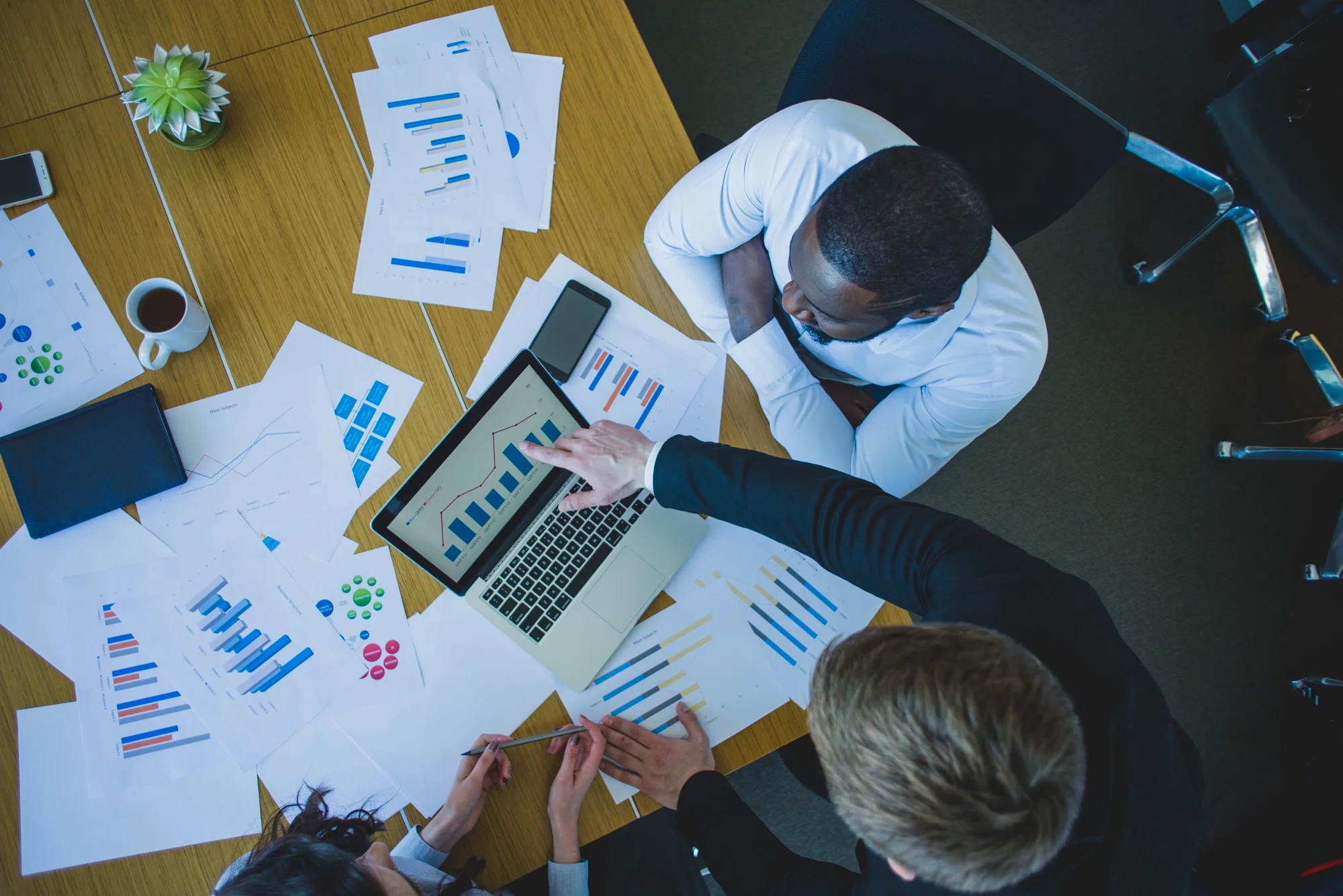 The “Project Management” course is tailored to equip students with the principles and practices essential for successfully leading projects across a variety of industries.